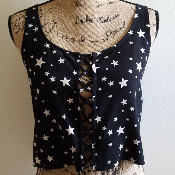 Forever 21 Tops - 😍F21 Crop😍